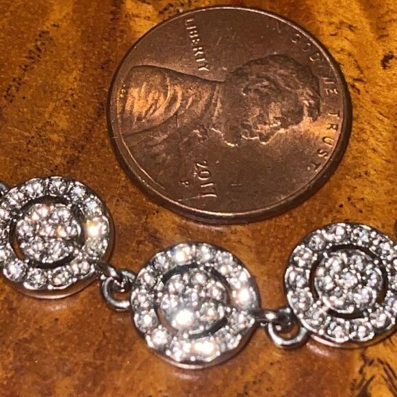 NWOT Halo slider rhodium plated bracelet - Picture 3 of 3